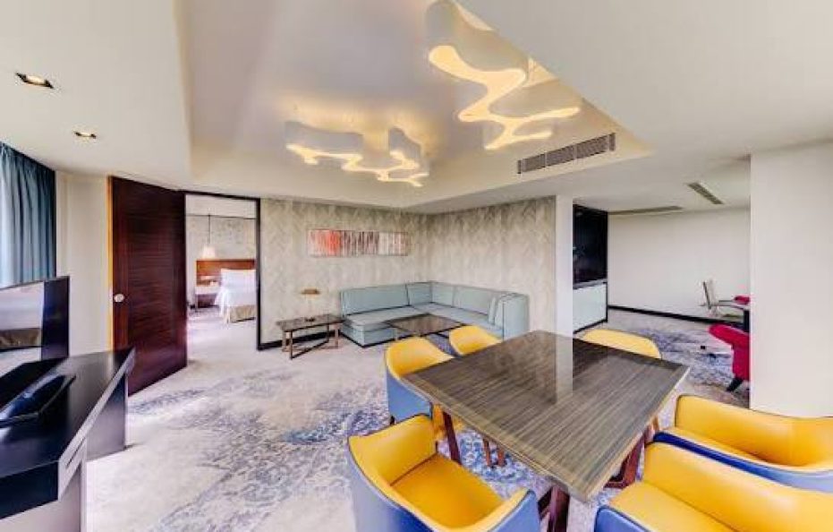 Deluxe Suite