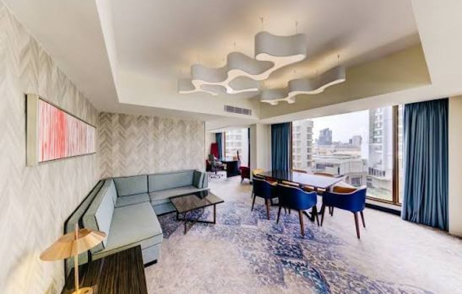 Deluxe Suite